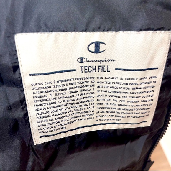 ❌SOLD❌WOMENS CHAMPION PUFFER JACKET - Picture 8 of 11